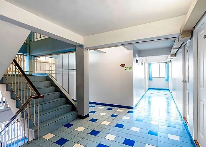 Sawasdee Khaosan Hostel *