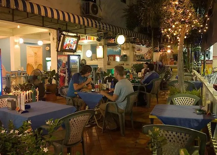 Sawasdee Khaosan Hostel *