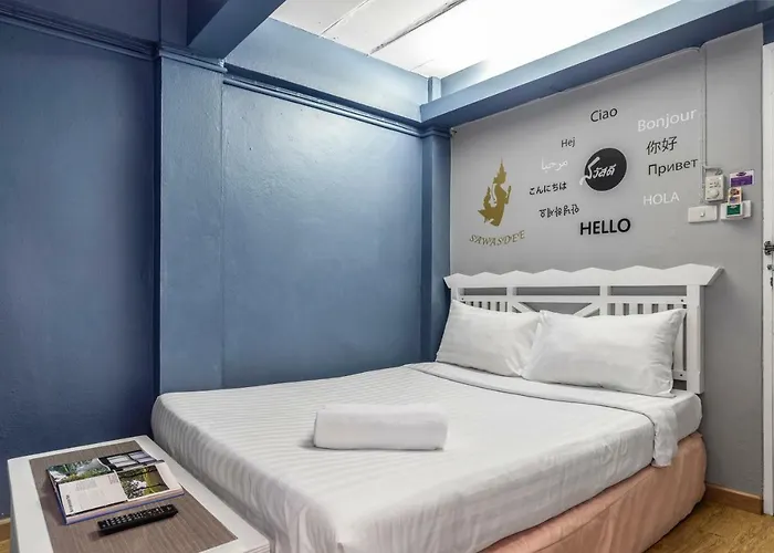 Sawasdee Khaosan Hostel *